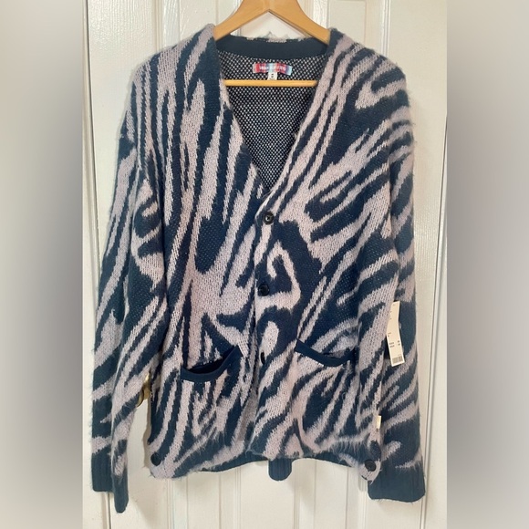 Urban Outfitters Cardigan Sweater Medium Fuzzy Animal Print NWT New Lagenlook - Picture 2 of 12